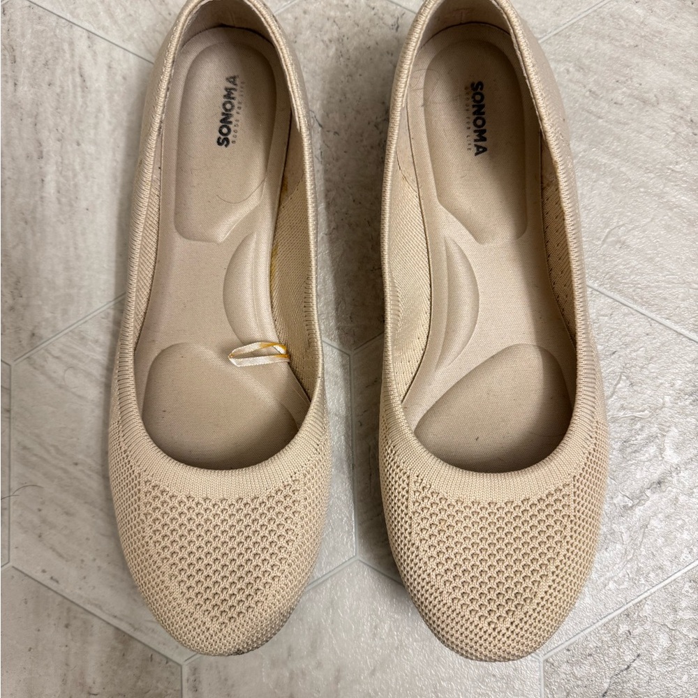 Sonoma Beige Flats